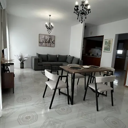 Migianthea House