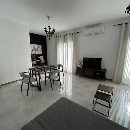 Migianthea House *