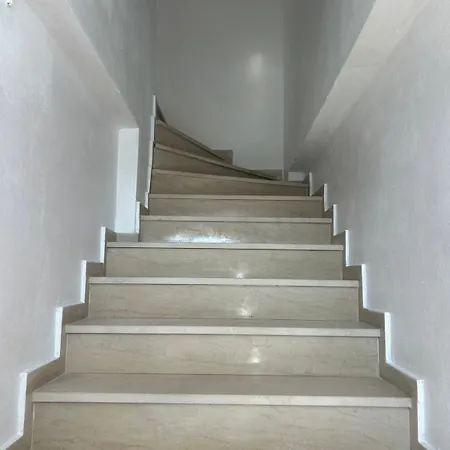 Apartman Migianthea House *